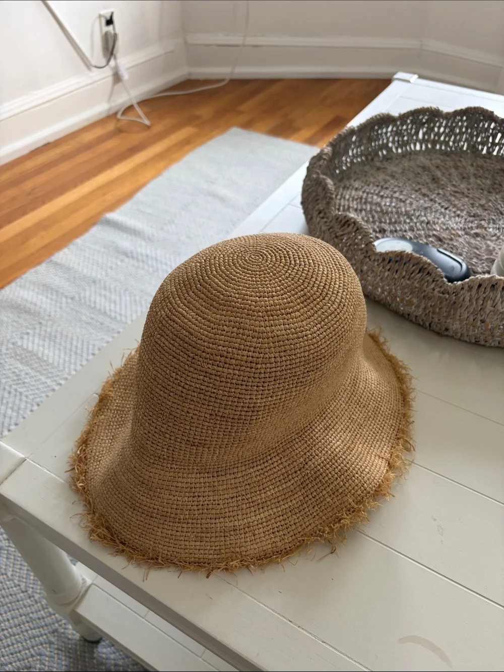 Aritzia Straw Frayed Brim Sun Hat — Natural Beige